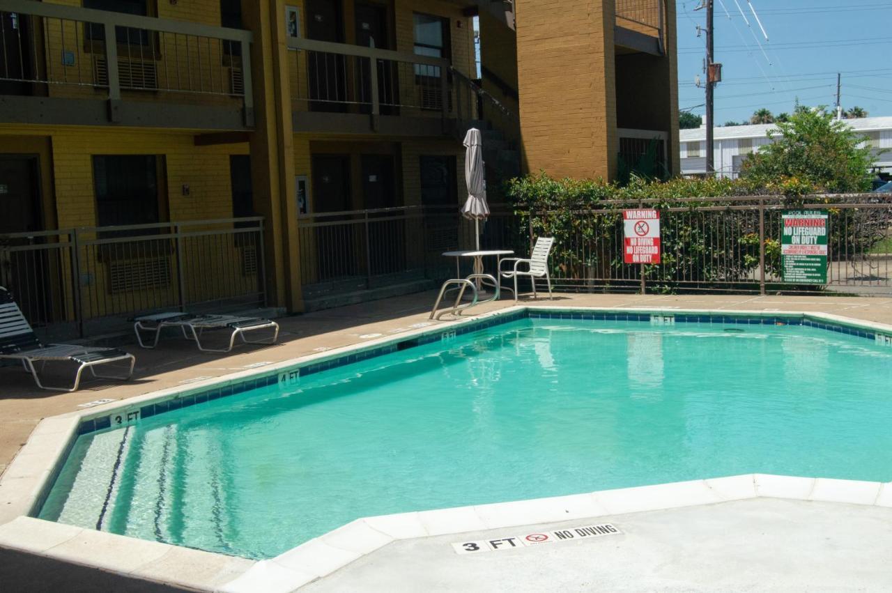 America'S Inn Houston/Stafford /Sugarland Экстерьер фото