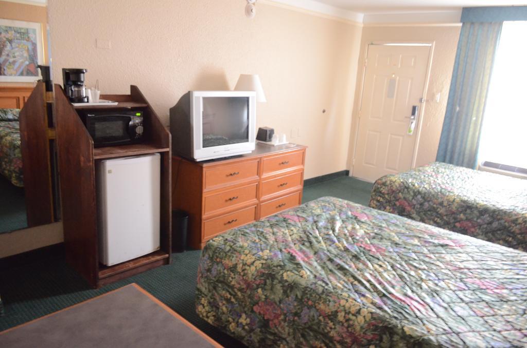 America'S Inn Houston/Stafford /Sugarland Экстерьер фото